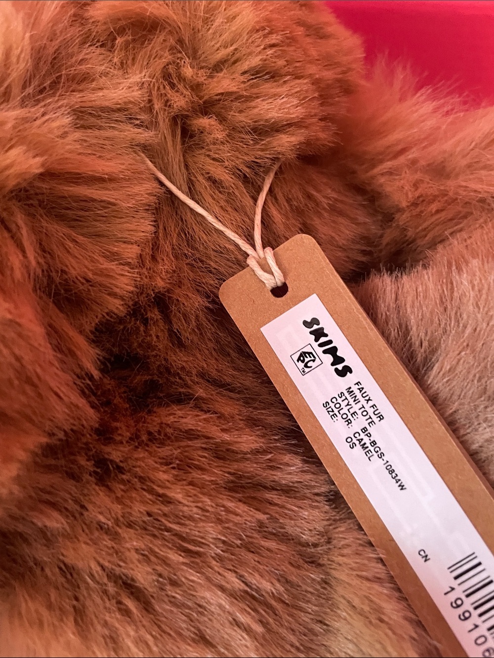 SKIMS FUR TOTE - NEW - Picture 6 of 9